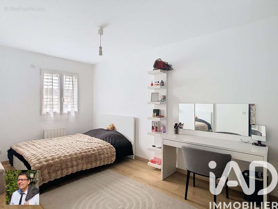 Photo 6 - Maison à VILLENEUVE-LE-ROI