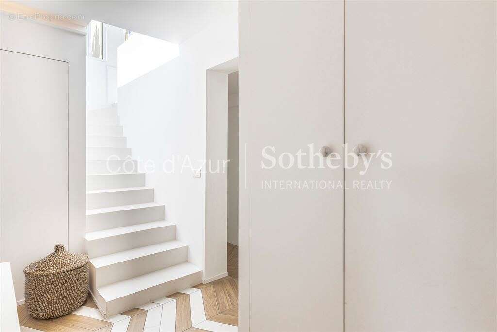 Appartement à VILLEFRANCHE-SUR-MER