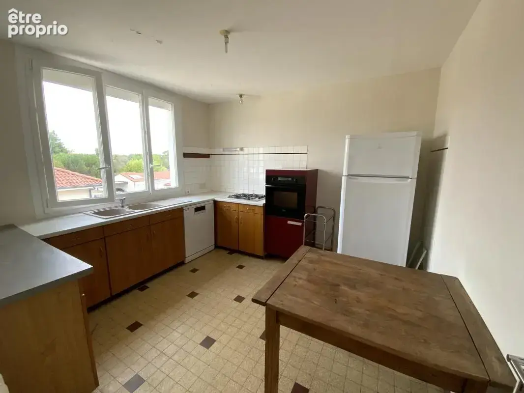 Maison 226 m² à Rilhac-Rancon  - photo 2