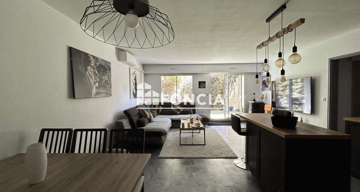 Appartement à NIMES