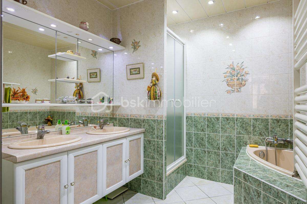 Maison à COURLON-SUR-YONNE