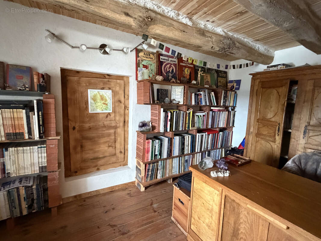 Maison à LANUEJOLS