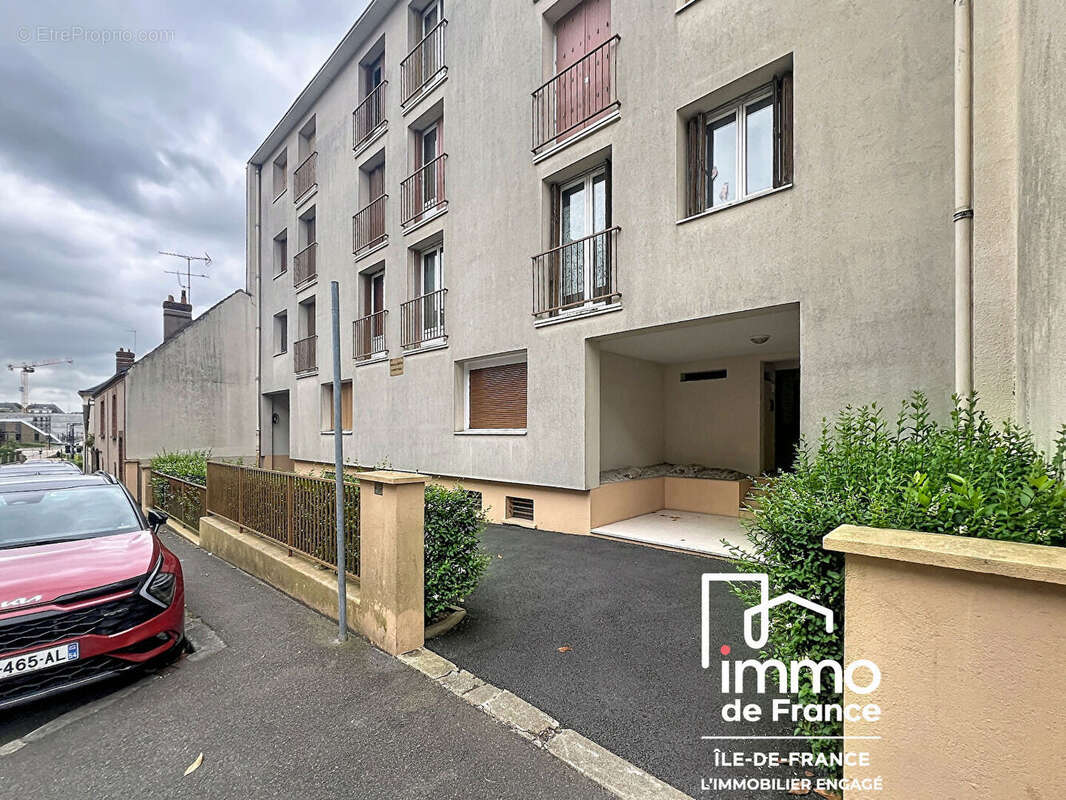 Appartement à MAINVILLIERS