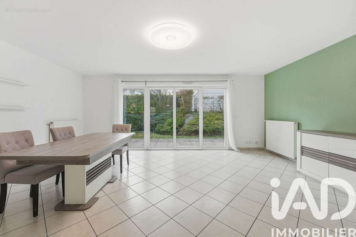 Photo 2 - Maison à PREVESSIN-MOENS