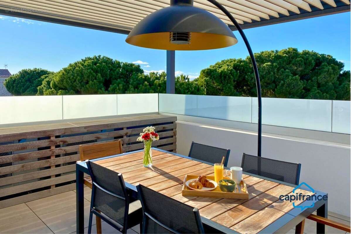 A 10 min de Sète, à Frontignan, Appartement duplex d’exception avec terrasse panoramique de 82 m² – Prestations haut de gamme - photo 4
