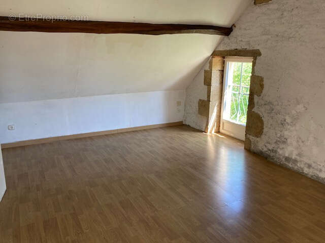 Maison à CHASSY