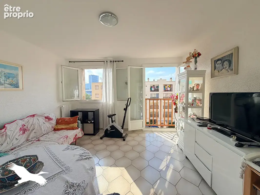A VENDRE - Marseille 13013, Secteur Malpassé - Appartement 3 pièces de 53m² - photo 2