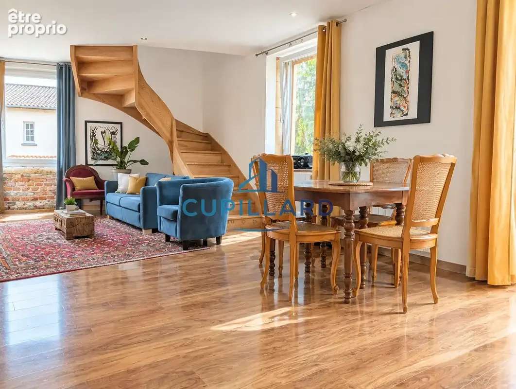 VILLEREST   Maison en pierre de 229 m2 avec jardin paysagé - photo 4