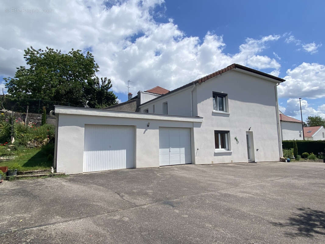Maison à UXEGNEY