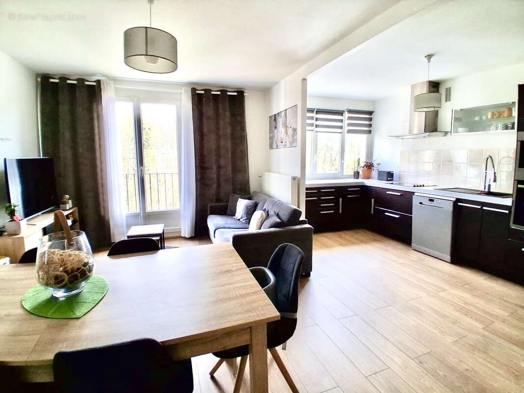 Appartement à BIEVRES