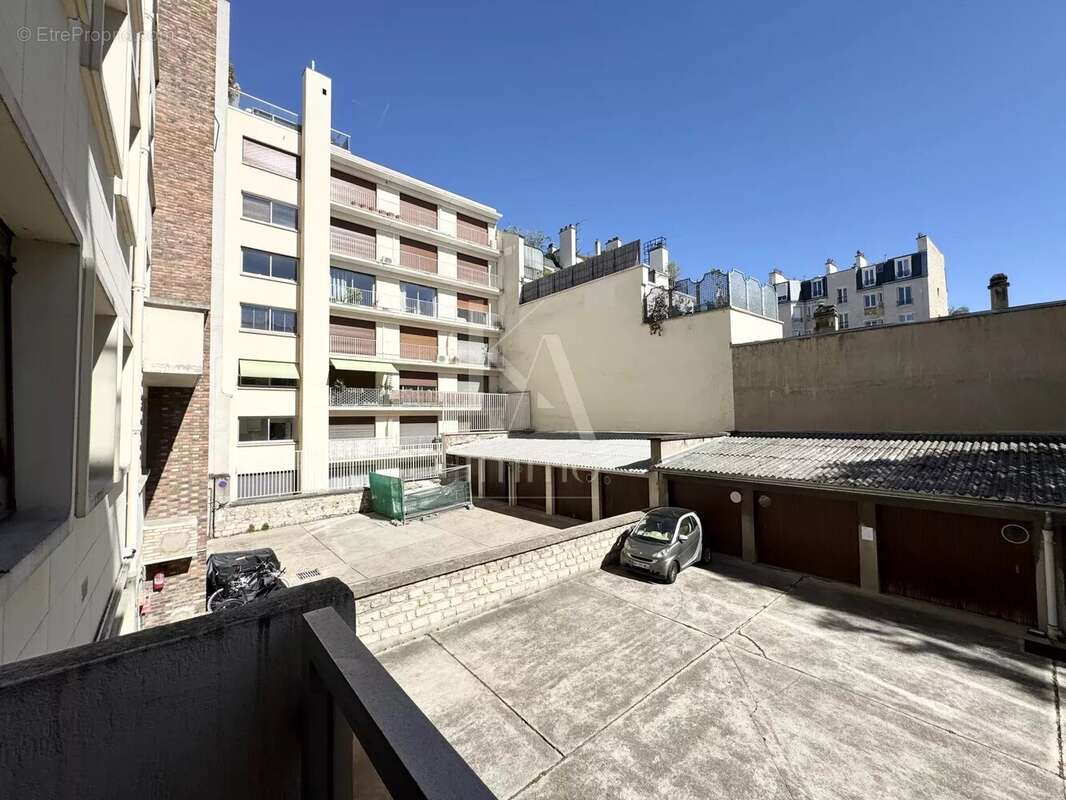 Appartement à NEUILLY-SUR-SEINE