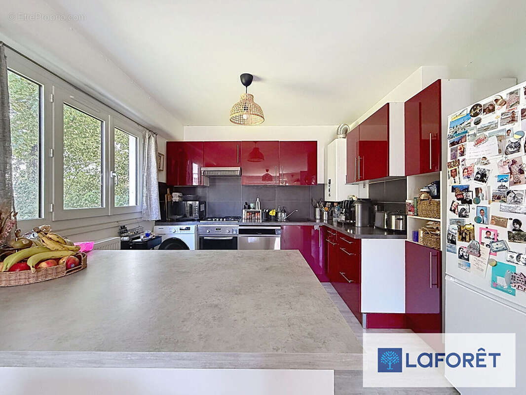 Appartement à LE PLESSIS-TREVISE