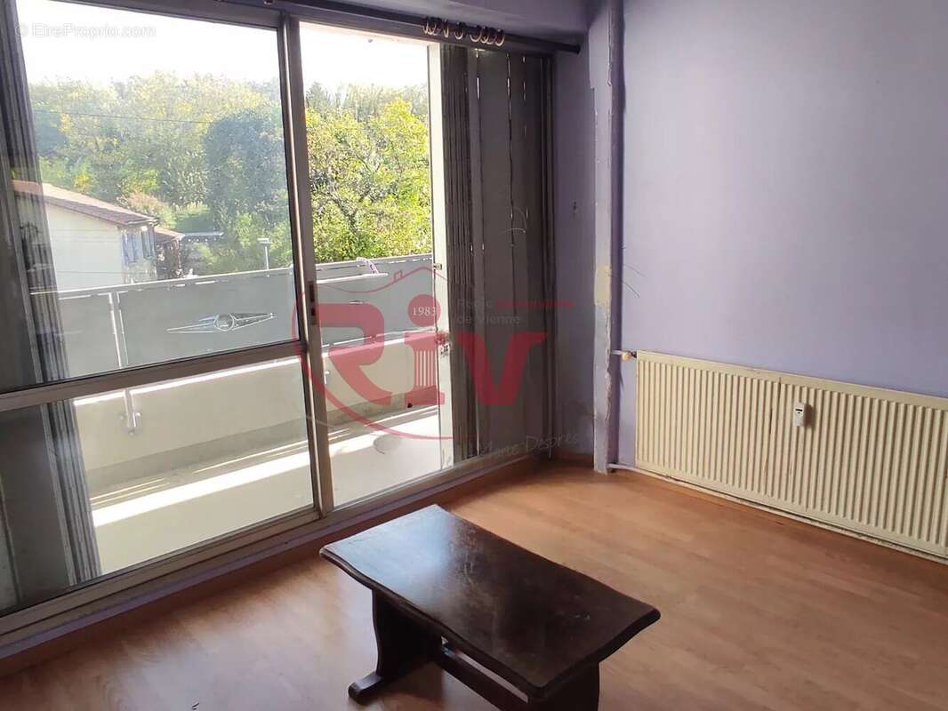 Appartement à LE PEAGE-DE-ROUSSILLON