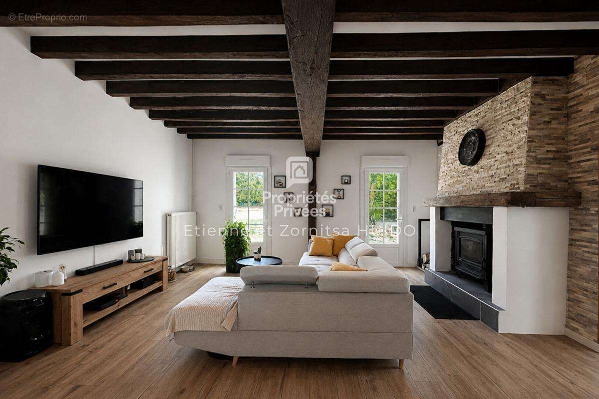 Maison Saint Christophe En Bazelle  7 pièce(s) 153 m2 - photo 2