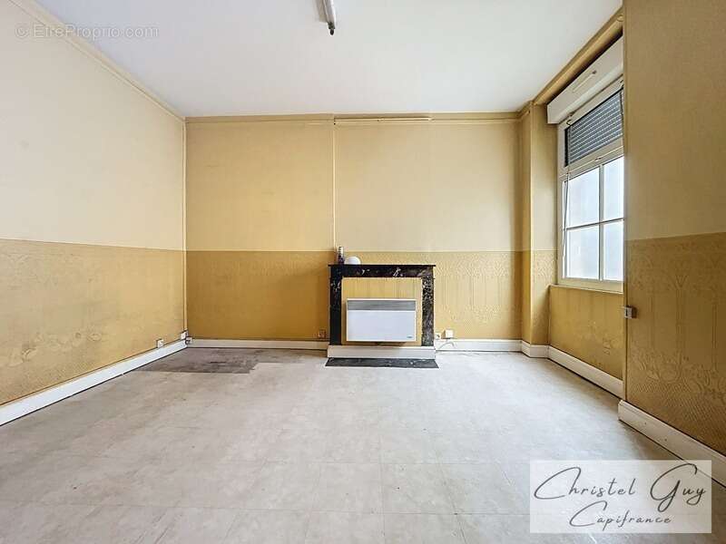 Appartement à CHATEAU-DU-LOIR