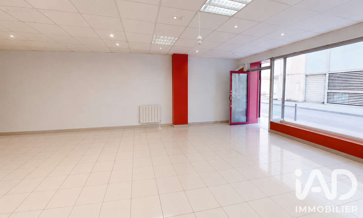 Commerce 50 m² à Melun  - photo 2