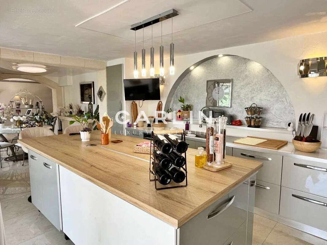 300 m² habitables à pied du centre-ville - photo 9