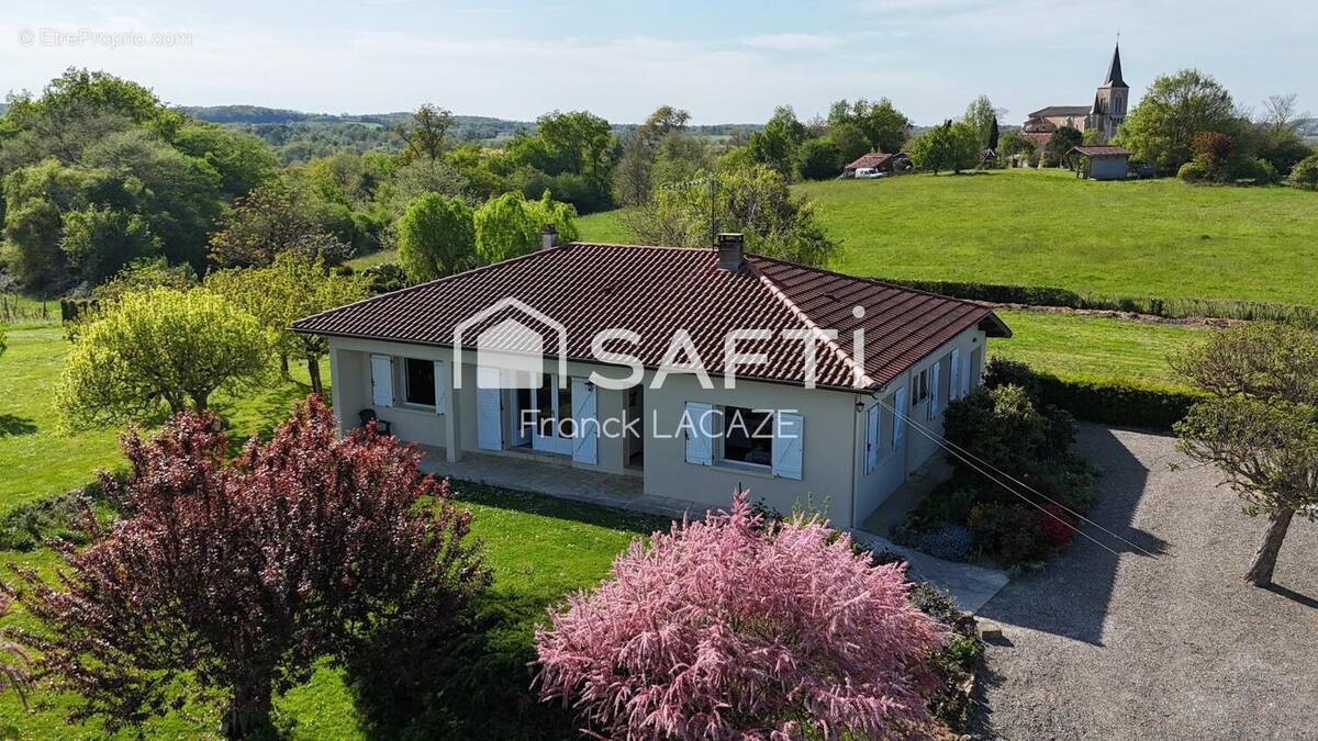 Photo 1 - Maison à BOUZON-GELLENAVE