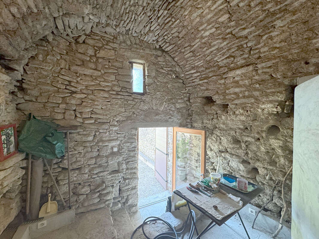 Maison à SAUMANE-DE-VAUCLUSE