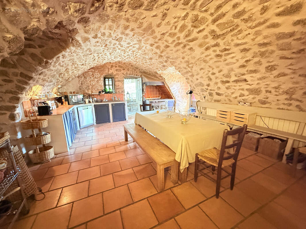 À Vendre   Mas d’Exception de 900 m2 sur 30 hectares   Cévennes - photo 10