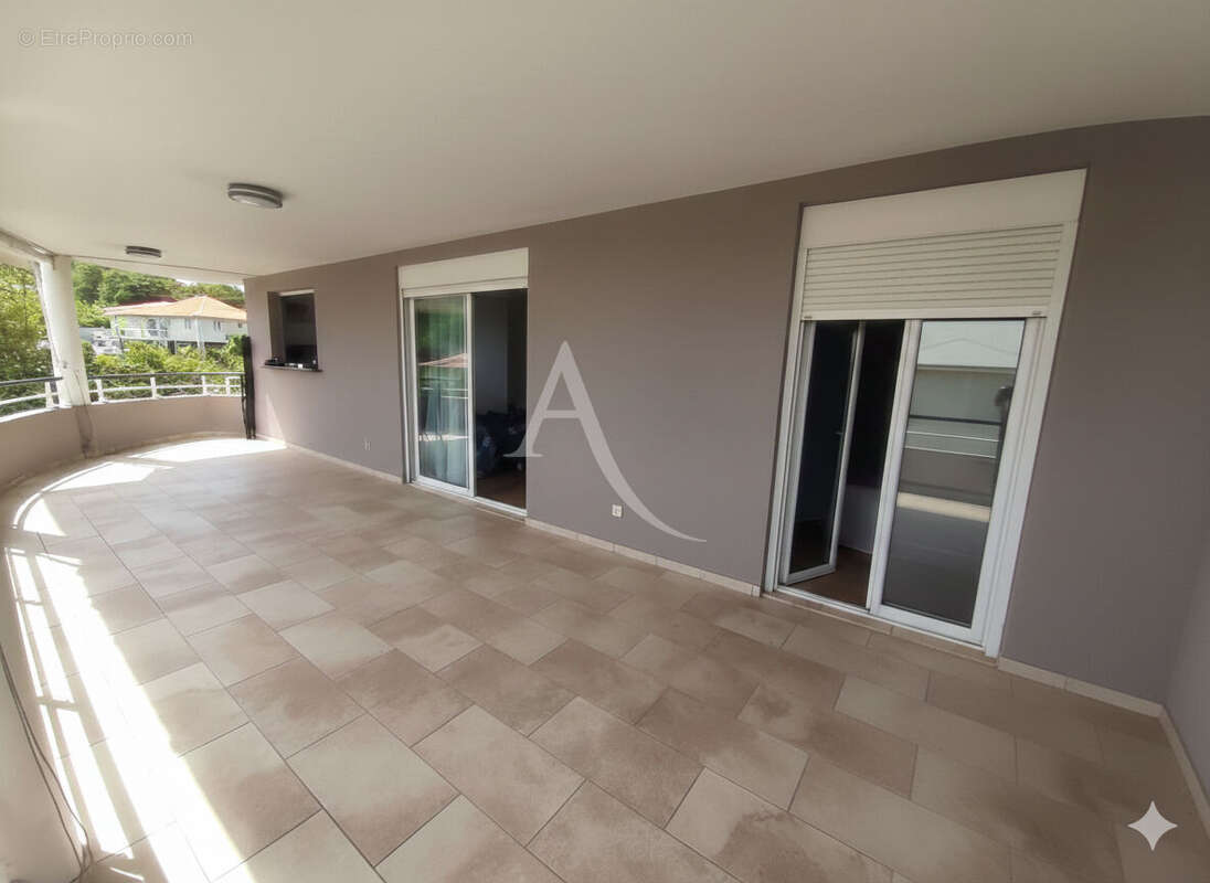 Appartement à LES TROIS-ILETS