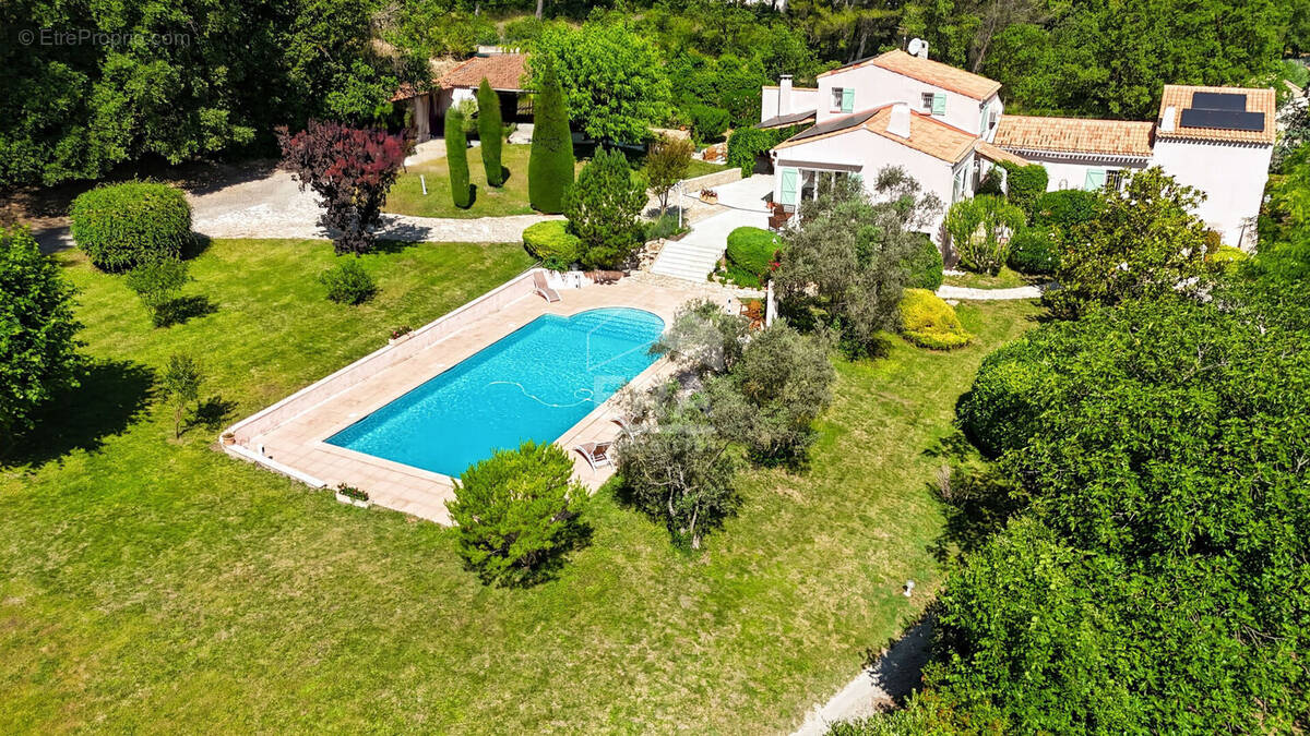 Maison à CABRIES