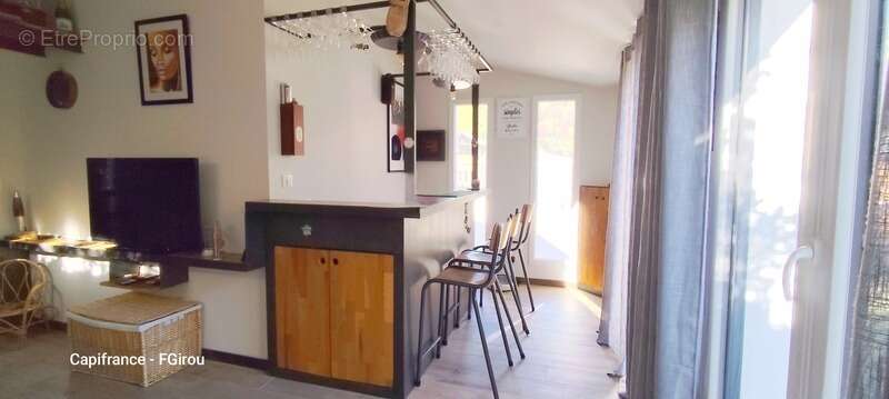 Maison à MEYRARGUES