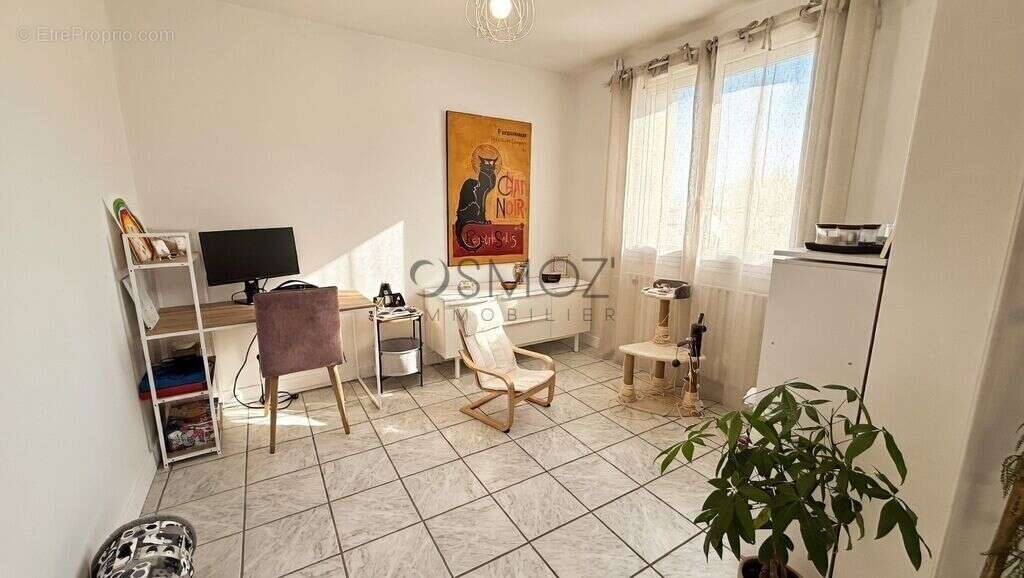 Appartement à BOURG-LES-VALENCE