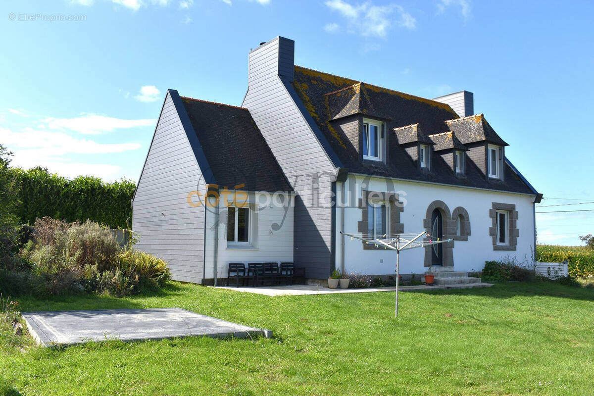 Maison à GOULVEN