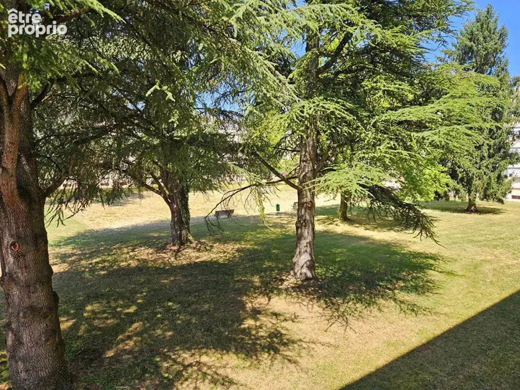 Appartement à BOURGOIN-JALLIEU