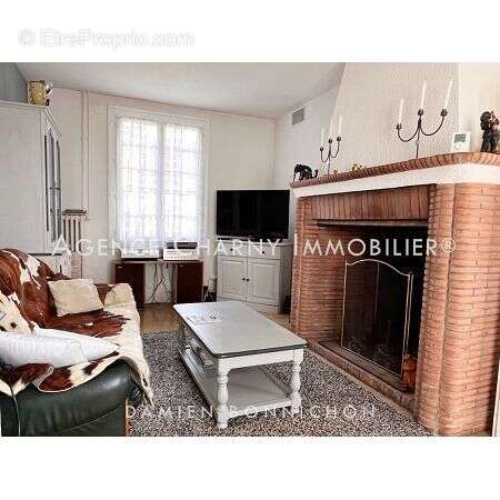 Maison à MONTCORBON