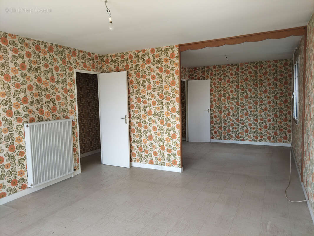 Maison à VERNOU-SUR-BRENNE