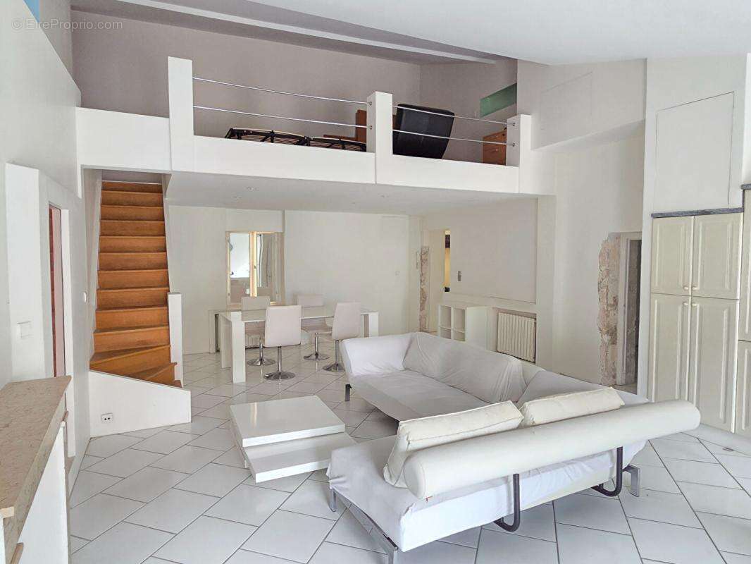 Appartement à MONTELIMAR