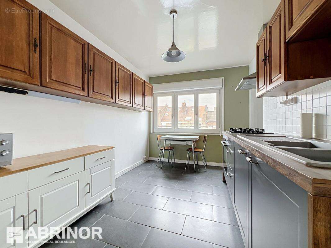 Lille saint maurice - appartement lumineux 3 chambres avec garage et cave - photo 2