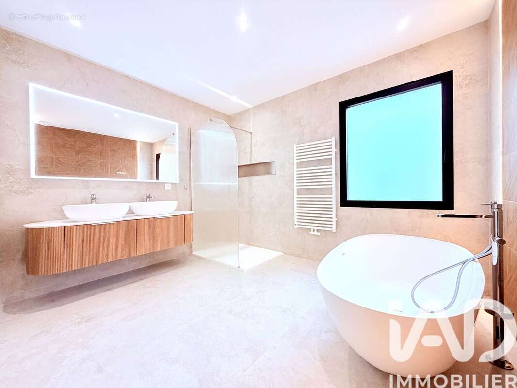 Photo 8 - Maison à LE RHEU