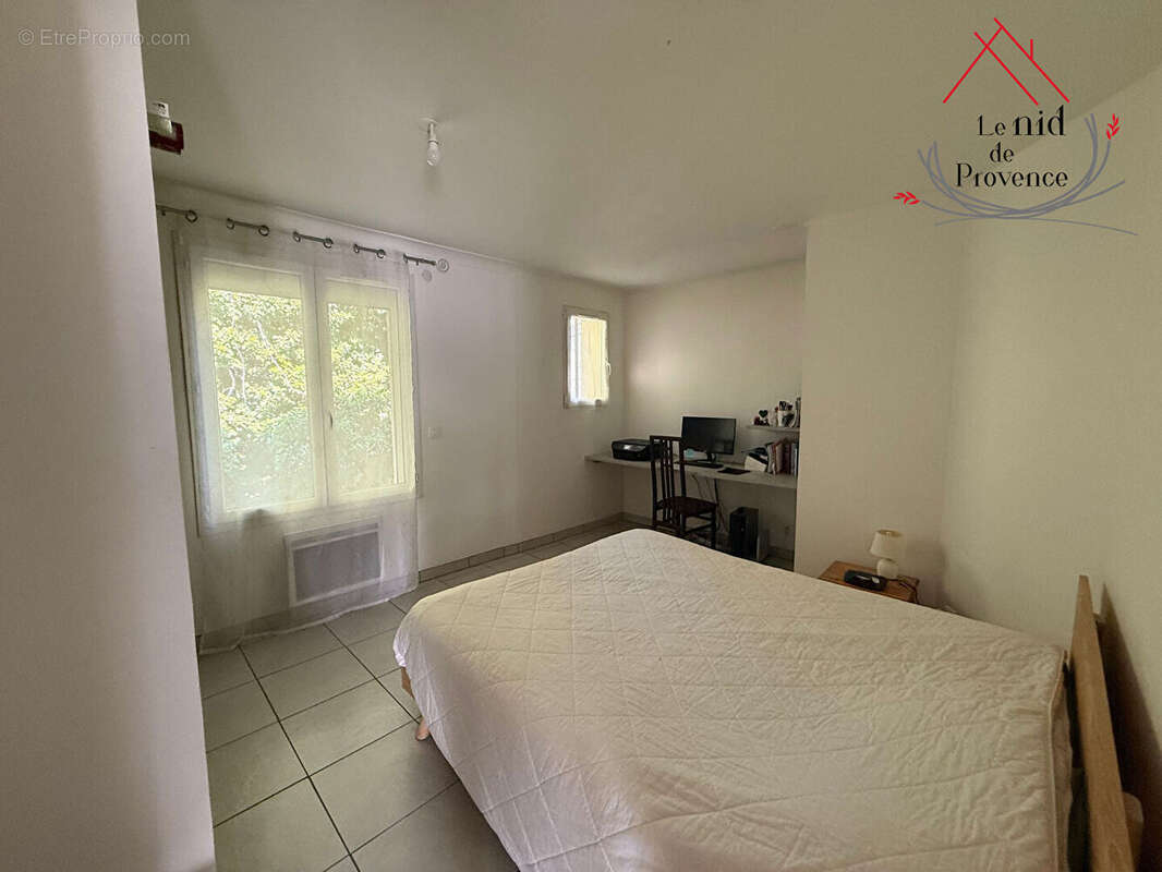 Maison à PERNES-LES-FONTAINES