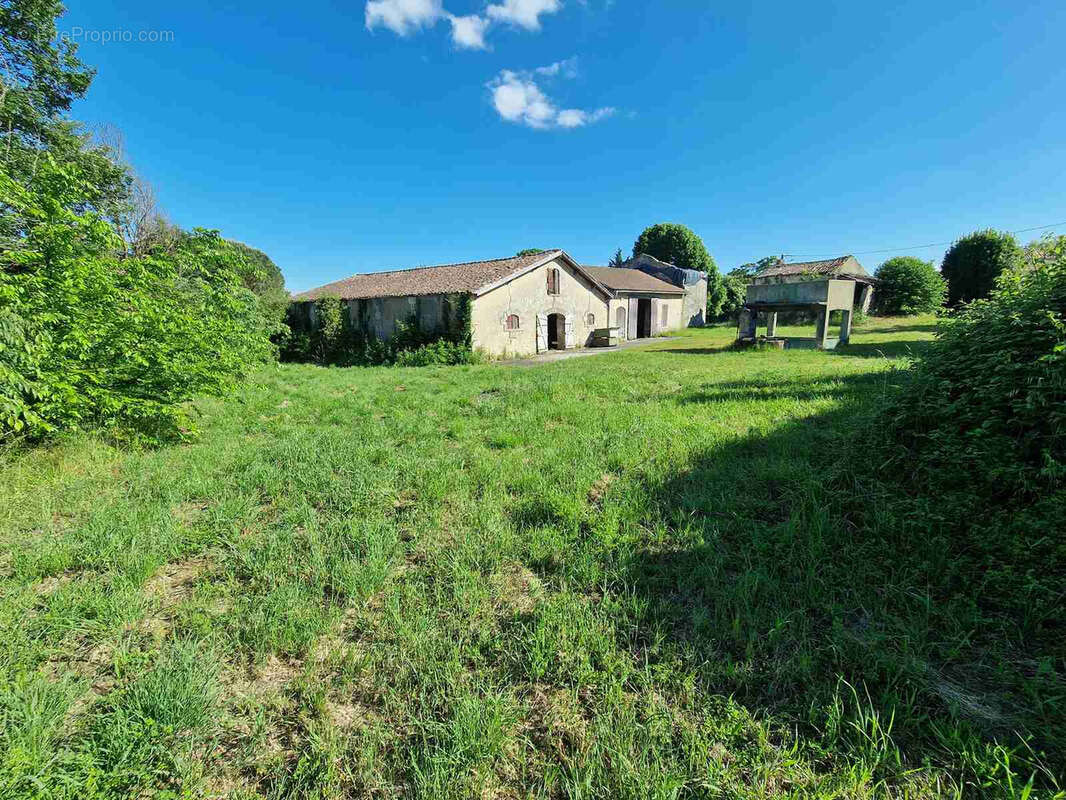 Maison à BLAYE
