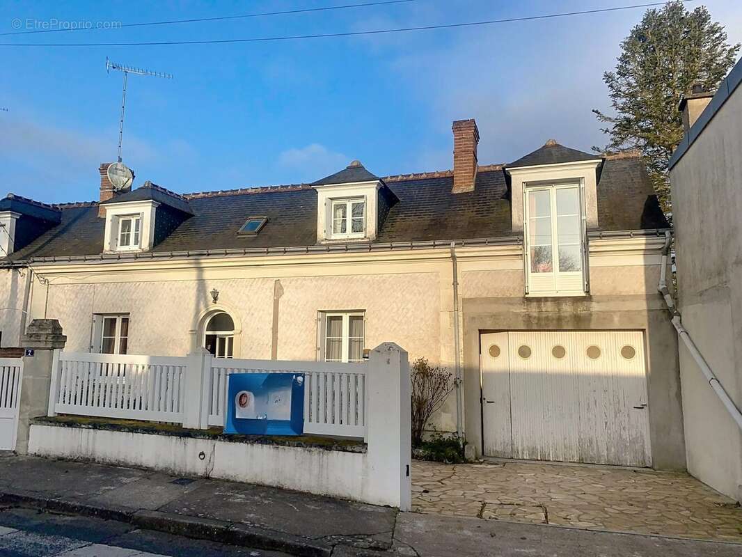 Maison à LA MEMBROLLE-SUR-CHOISILLE