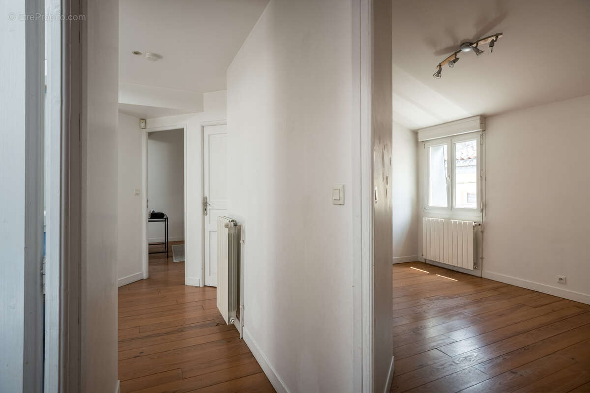 Bordeaux Fondaudège, emplacement exceptionnel, maison avec Jardin et Garage - photo 15