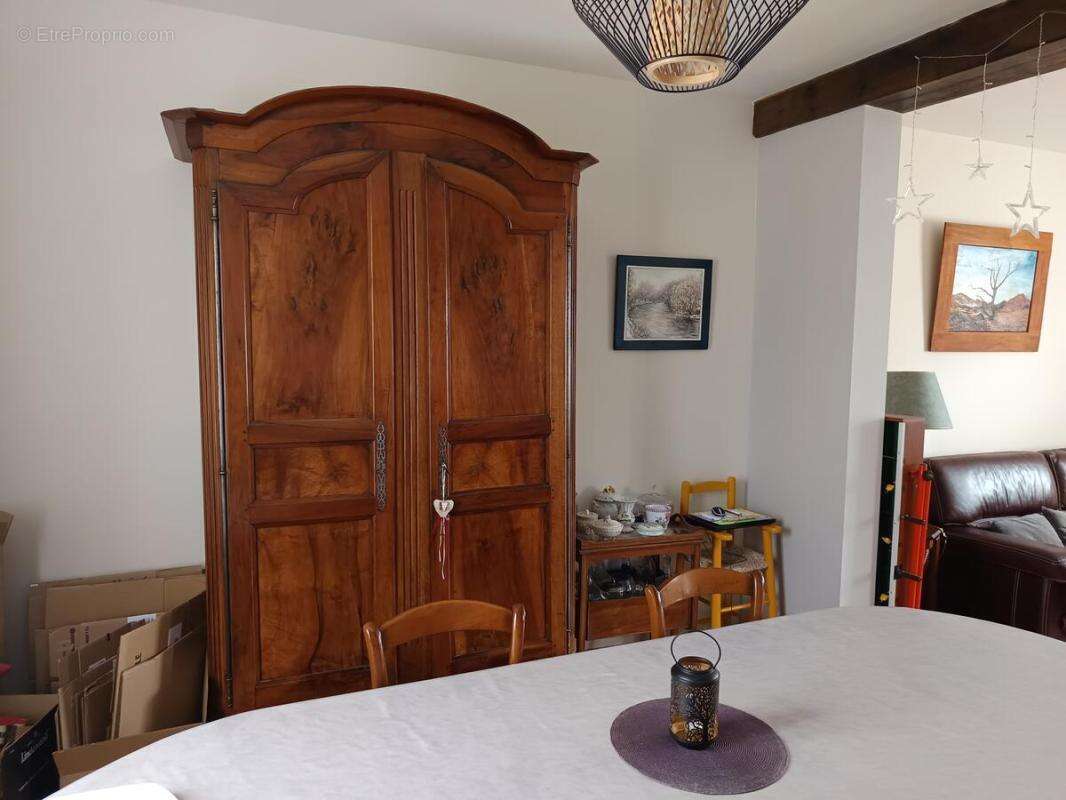 Maison 121 m² à Saint-Medard-De-Guizieres  - photo 6