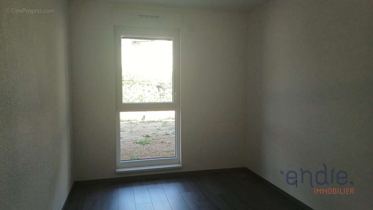 BARTENHEIM-LA-CHAUSSÉE  Appartement 4 pièces avec terrasse et jardin privatif  Disponible immédiatement - photo 5