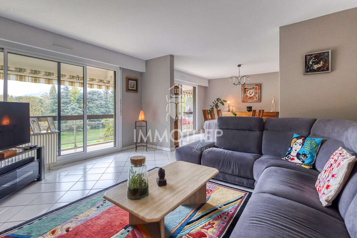 Appartement à SAINT-EGREVE