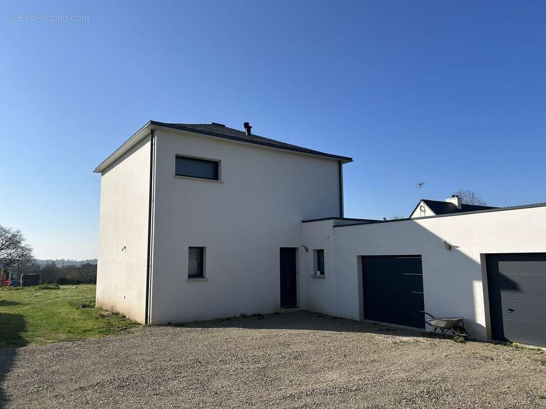 Maison à GOURLIZON