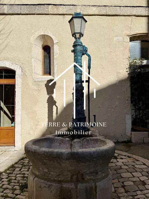 Maison à SAINT-REMEZE