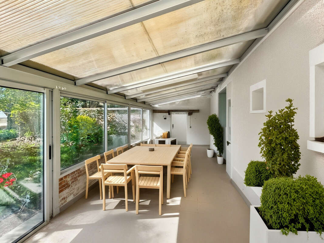 Maison à OLLAINVILLE