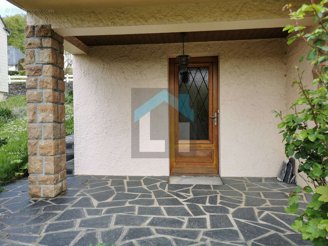 Maison à VILLEDIEU-LES-POELES