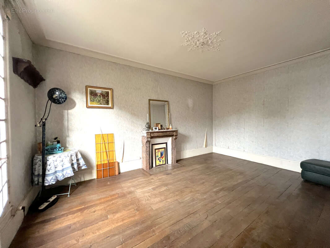 Maison à BOIS-COLOMBES