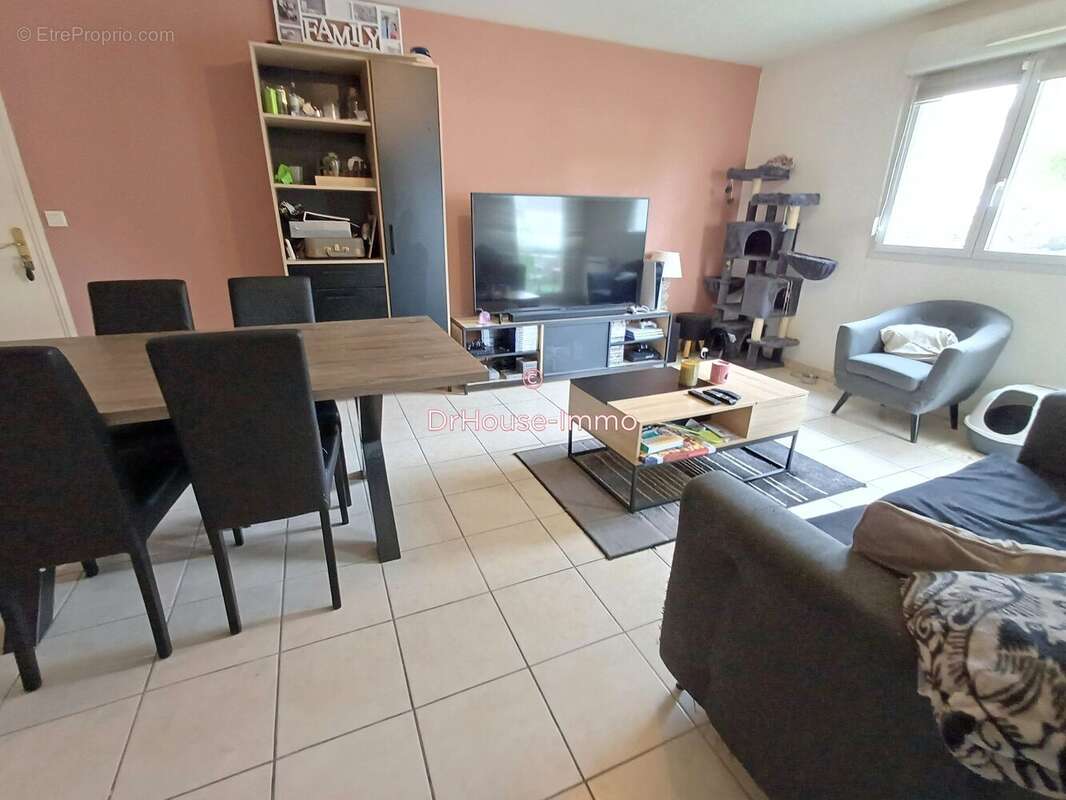 Appartement à LEHAUCOURT