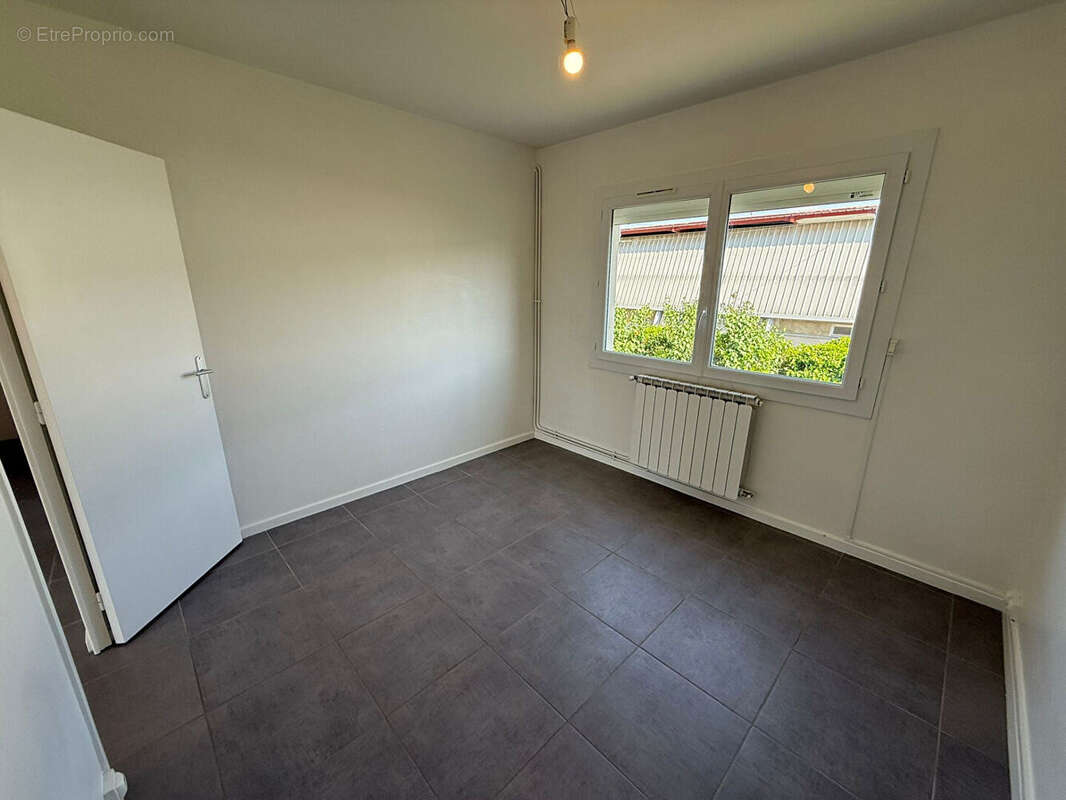 Appartement à ROMANS-SUR-ISERE