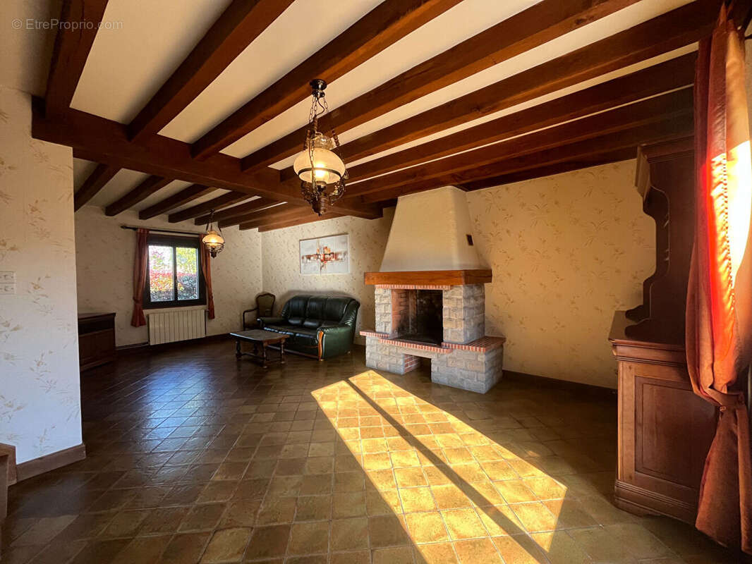 Maison à AUBIGNY-SUR-NERE